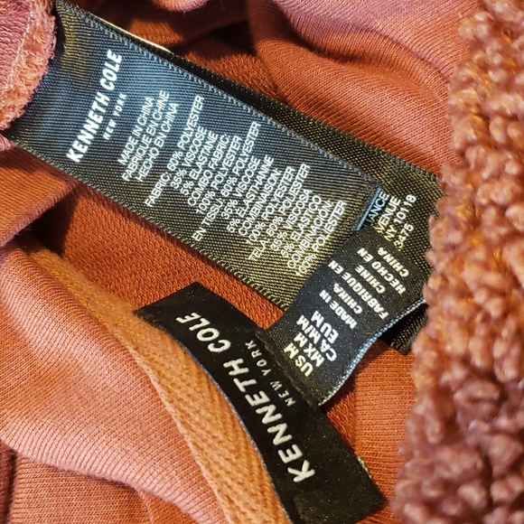 Kenneth Cole New York Sweater - Picture 10 of 10